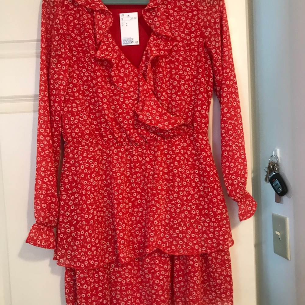 H&M Long Sleeve Floral Wrap Dress - Picture 6 of 6